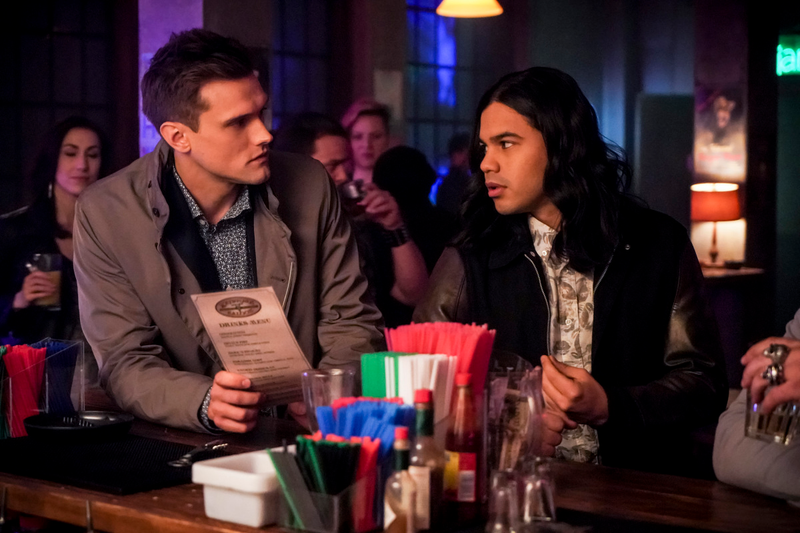 Hartley Sawyer, Carlos Valdes